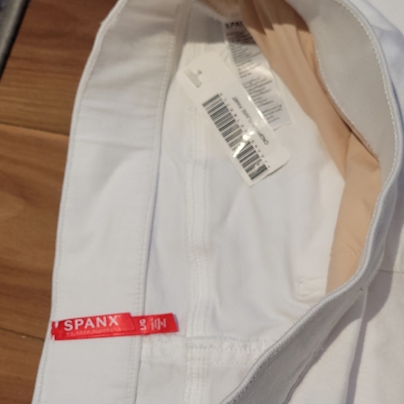 Nwt SPANX flared cropped pants - Picture 6 of 6